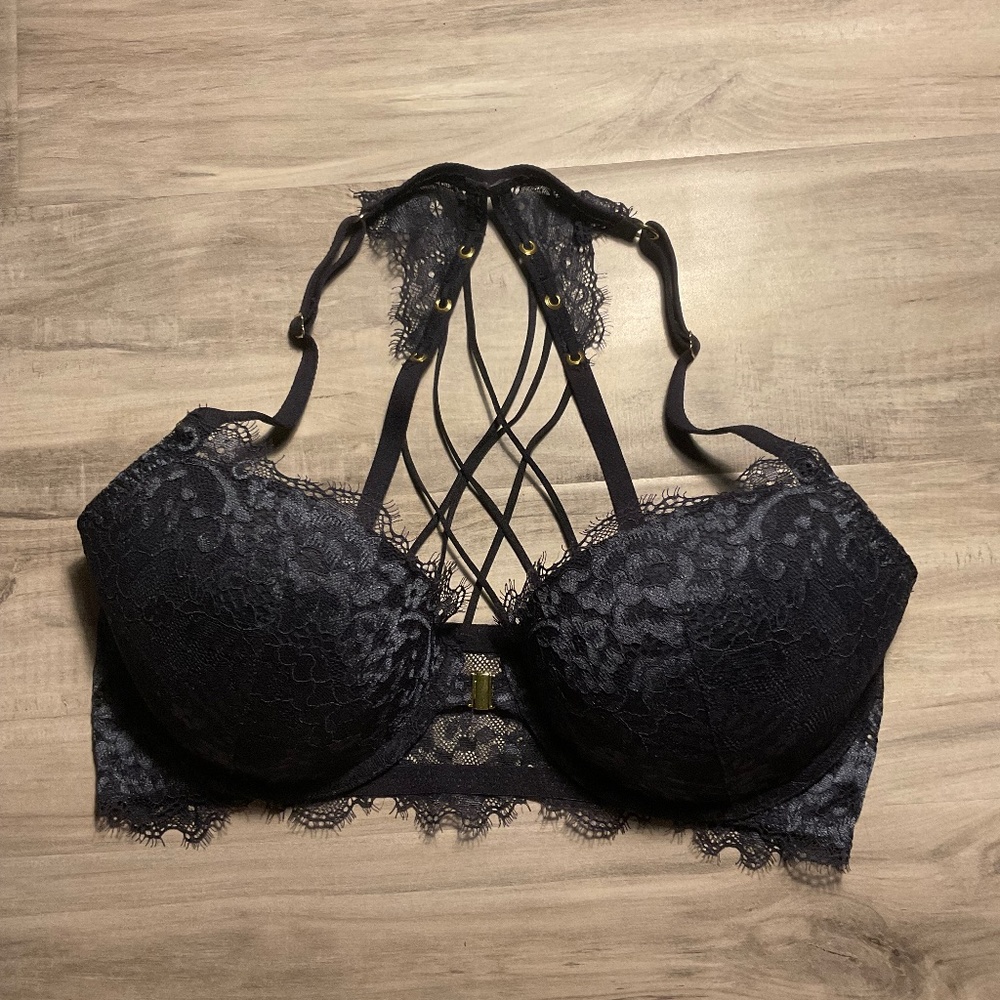 NWOT la senza Demi diva front close bra